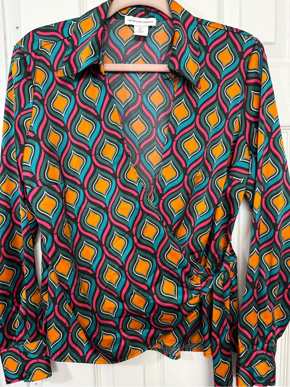 cupcakes & cashmere Teal, Mustard & Pink Geometric Wrap Blouse Sz Lg (294)
